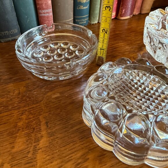 3 Vintage glass ashTRAYS - Picture 12 of 16